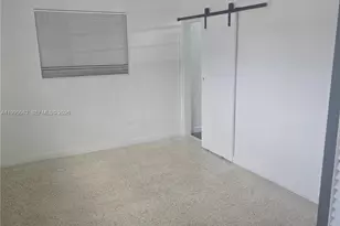 9725 SW 15th St, Miami, FL 33174 - Photo 4