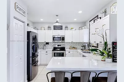 1013 NE 42nd Ave, Homestead, FL 33033 - Photo 12