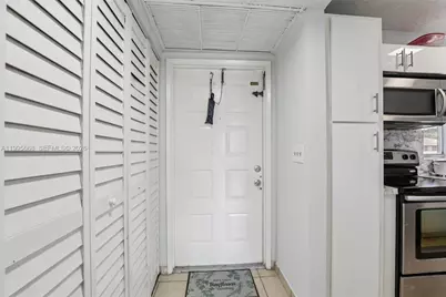 9930 Twin Lakes Dr #7-L, Coral Springs, FL 33071 - Photo 4