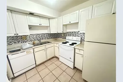 3600 NW 21st St #309, Lauderdale Lakes, FL 33311 - Photo 6