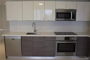 1010 SW 2nd Ave, Miami, FL 33130 - Photo 6