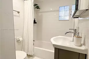 174 NE 55th St, Miami, FL 33137 - Photo 16