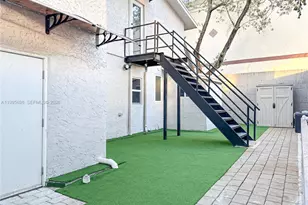 174 NE 55th St, Miami, FL 33137 - Photo 20