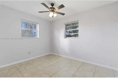 533 NW 15th Way, Fort Lauderdale, FL 33311 - Photo 10