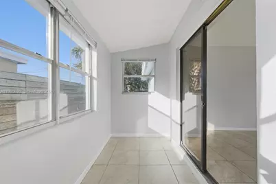 533 NW 15th Way, Fort Lauderdale, FL 33311 - Photo 6