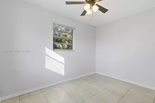 533 NW 15th Way, Fort Lauderdale, FL 33311 - Photo 8