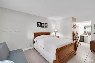 3301 S Palm Aire Dr, Pompano Beach, FL 33069 - Photo 6