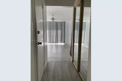 2750 NE 183rd St #2407, Aventura, FL 33160 - Photo 8
