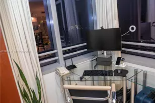 1395 Brickell Ave, Miami, FL 33131 - Photo 10