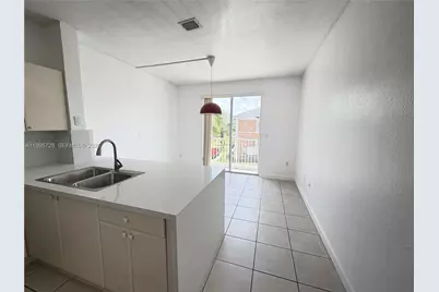 7080 NW 177th St #209-13, Hialeah, FL 33015 - Photo 4