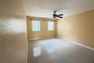 7080 NW 177th St, Hialeah, FL 33015 - Photo 14