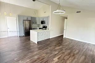 8419 Garden Gate Pl, Boca Raton, FL 33433 - Photo 2