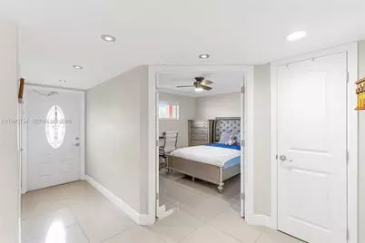 9200 W Hollybrook Lake Drive #102, Pembroke Pines, FL 33025 - Photo 6