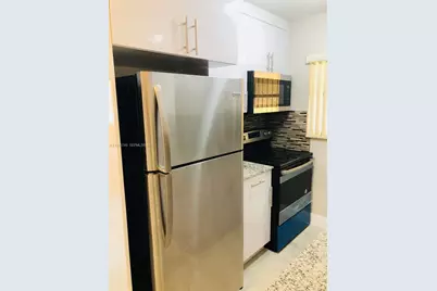 2615 Polk #23, Hollywood, FL 33020 - Photo 1