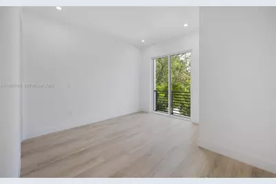 3162 Plaza St, Coconut Grove, FL 33133 - Photo 16