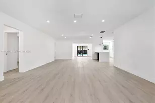 2704 Cleveland St, Hollywood, FL 33020 - Photo 4