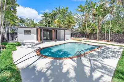 2704 Cleveland St, Hollywood, FL 33020 - Photo 26