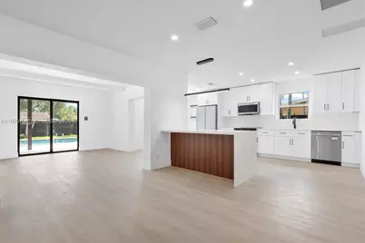 2704 Cleveland St, Hollywood, FL 33020 - Photo 8