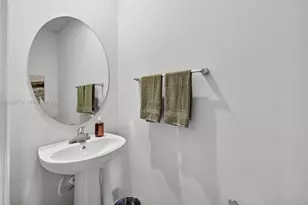 220 Raspberry Rd, Fort Pierce, FL 34981 - Photo 8