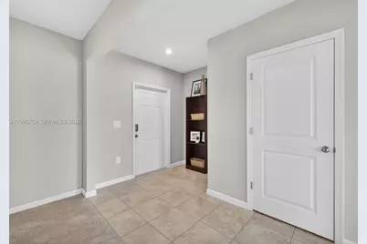 220 Raspberry Rd, Fort Pierce, FL 34981 - Photo 4