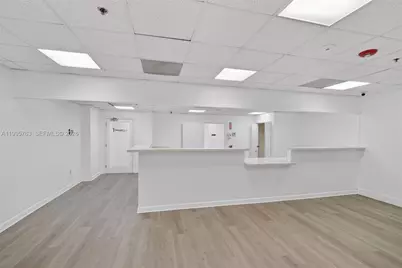 12550 Biscayne Blvd #500, North Miami, FL 33181 - Photo 6