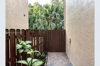 3657 Asperwood Cir, Coconut Creek, FL 33073 - Photo 4