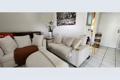 5050 NW 7th St #210, Miami, FL 33126 - Photo 4