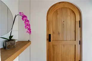 919 Lisbon St, Coral Gables, FL 33134 - Photo 10