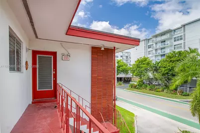 10081 W Bay Harbor Dr #4, Bay Harbor Islands, FL 33154 - Photo 4