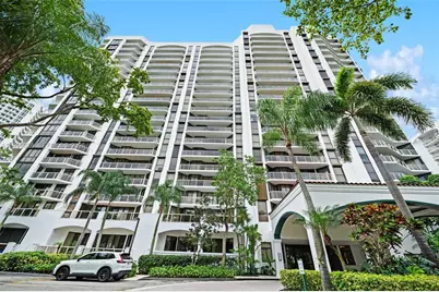 3640 Yacht Club Drive #1807, Aventura, FL 33180 - Photo 4