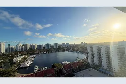 3640 Yacht Club Drive #1807, Aventura, FL 33180 - Photo 2