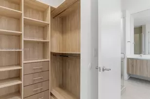 529 SW 11th St, Miami, FL 33129 - Photo 16