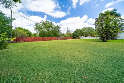 5303 SW 111th Ter, Davie, FL 33328 - Photo 36