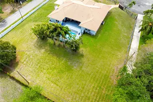 5303 SW 111th Terrace, Davie, FL 33328 - Photo 50