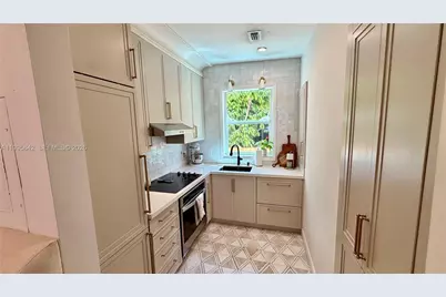 736 13th St #107, Miami Beach, FL 33139 - Photo 8