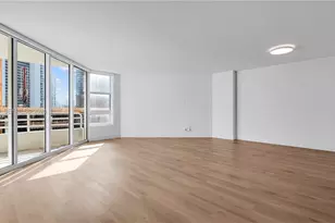 555 NE 34th St, Miami, FL 33137 - Photo 16