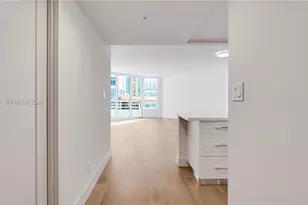 555 NE 34th St, Miami, FL 33137 - Photo 6