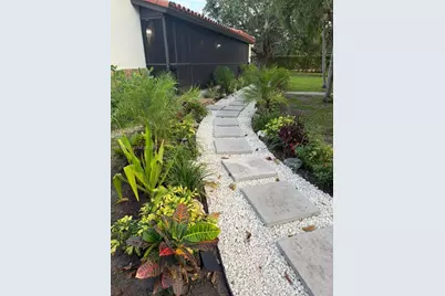 11201 NE 10th Ave #11201, Biscayne Park, FL 33161 - Photo 4