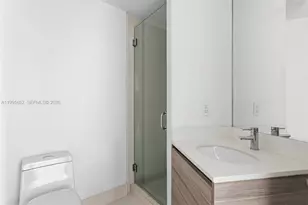 121 NE 34th St, Miami, FL 33137 - Photo 14