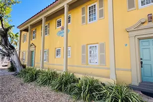 510 76, Miami Beach, FL 33141 - Photo 2