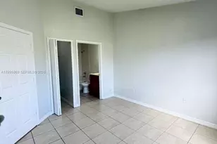 31 NE 13th Ave, Homestead, FL 33033 - Photo 10