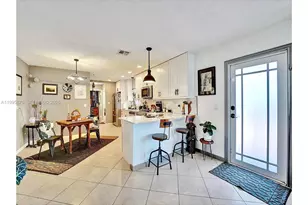 381 NE 42nd St, Oakland Park, FL 33334 - Photo 10