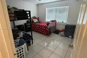 11005 SW 1st St, Sweetwater, FL 33174 - Photo 12