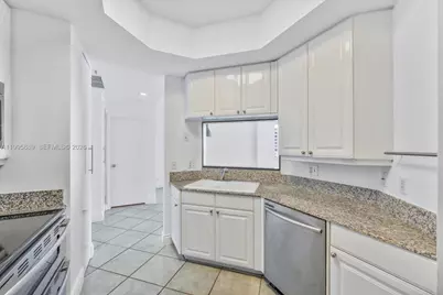 888 Brickell Key Dr #2201, Miami, FL 33131 - Photo 18