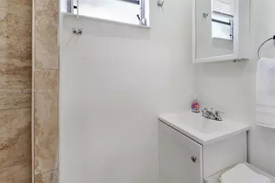 1283 NW 45th St, Miami, FL 33142 - Photo 10