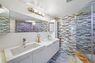 2000 Towerside Terrace, Miami, FL 33138 - Photo 18