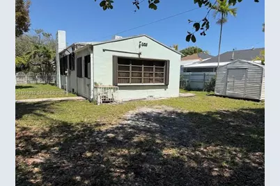 446 NW 45th St, Miami, FL 33127 - Photo 4
