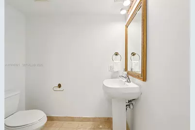 1800 N Bayshore Dr #2811, Miami, FL 33132 - Photo 16