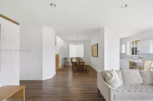 1326 Canary Island Dr, Weston, FL 33327 - Photo 12