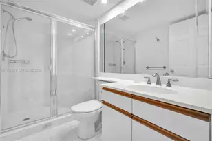 3500 Mystic Pointe Dr, Aventura, FL 33180 - Photo 40